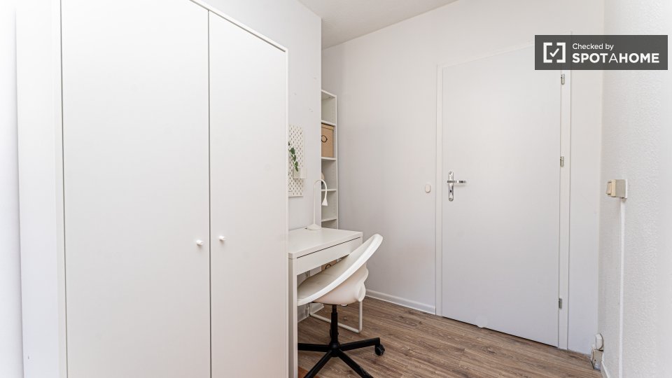 Double room Berlin, 7 beds, 115m² — photo 12