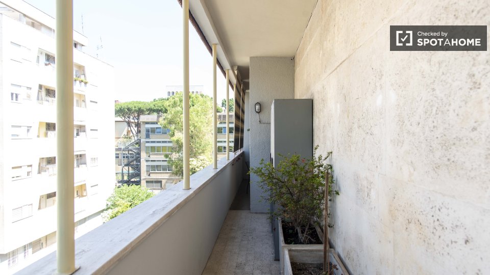 Double room Rome, 3 beds — photo 6