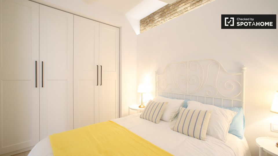 Apartment Valencia, 2 beds, 56m² — photo 17