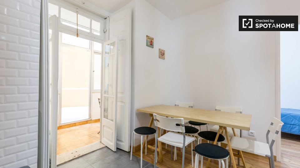 Double room Lisbon, 6 beds, 120m² — photo 15