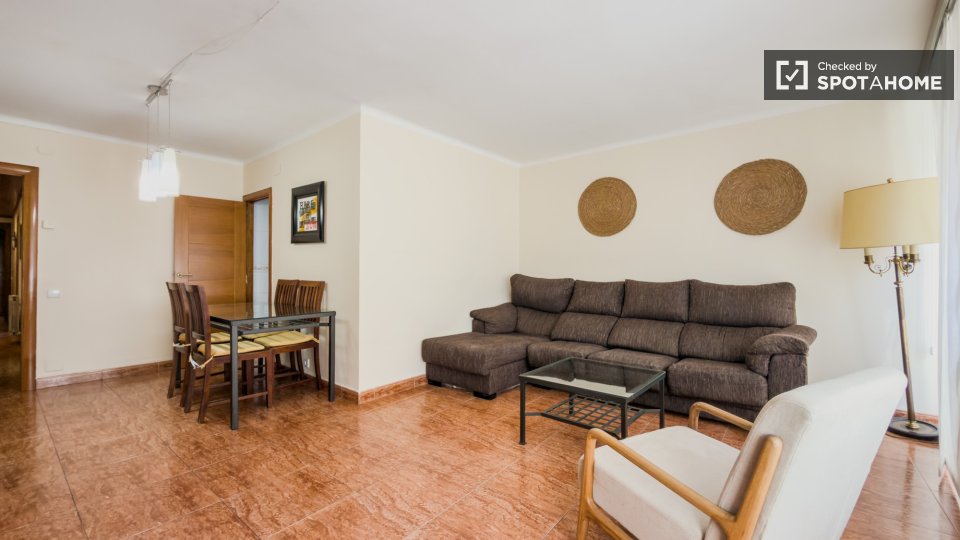 Apartment Barcelona, 3 beds, 75m² — photo 15