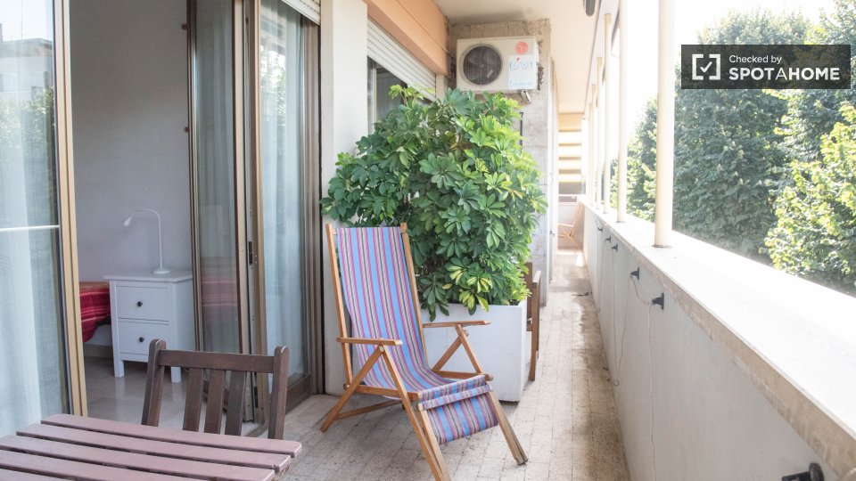 Double room Rome, 3 beds — photo 32