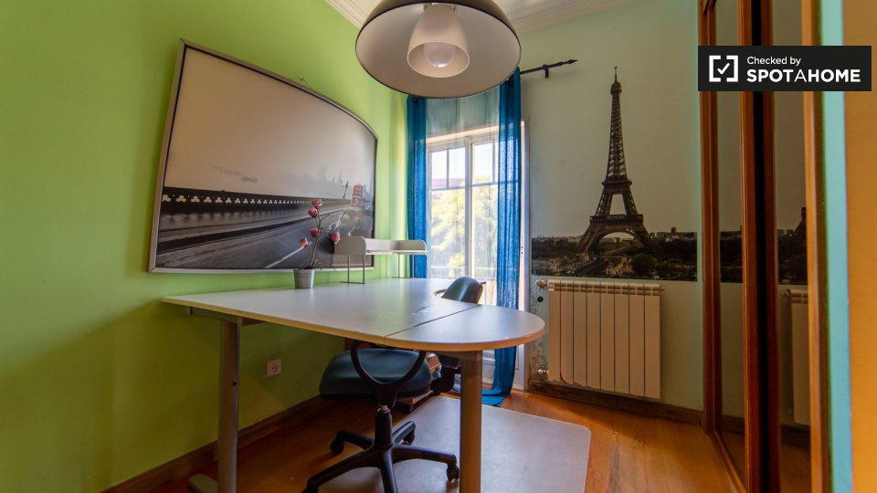 Double room Lisbon, 9 beds — photo 4