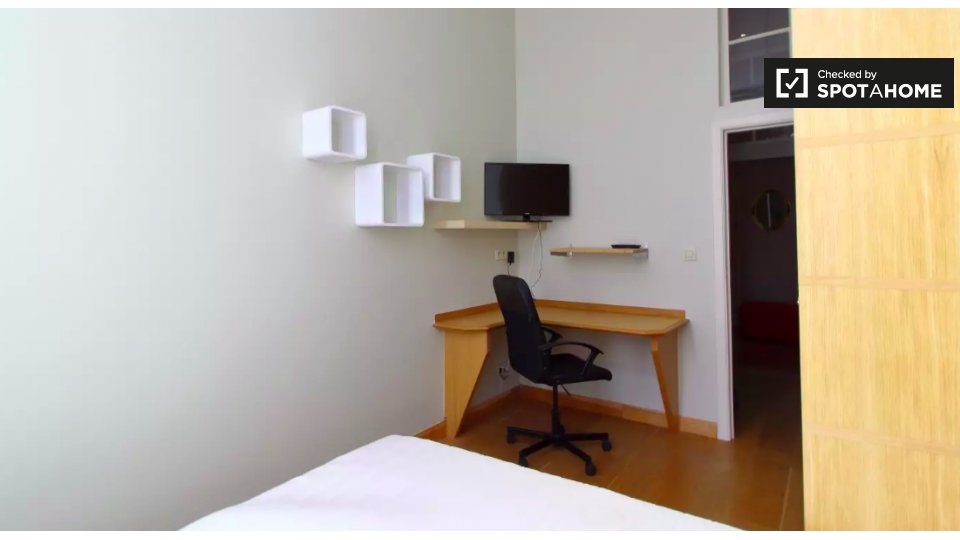 Double room Brussels, 3 beds — photo 2