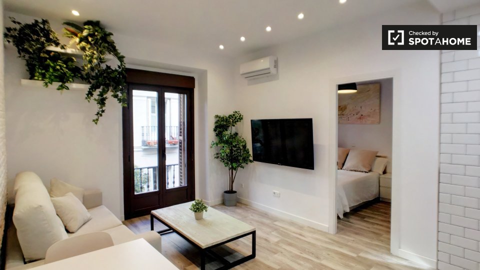 Apartment Madrid, 2 beds, 65m² — photo 1