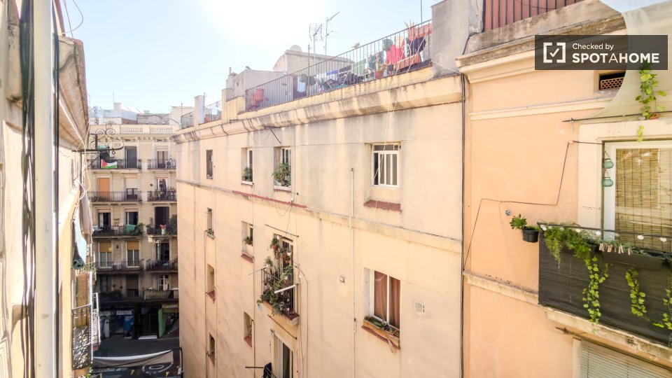 Double room Barcelona, 2 beds — photo 1