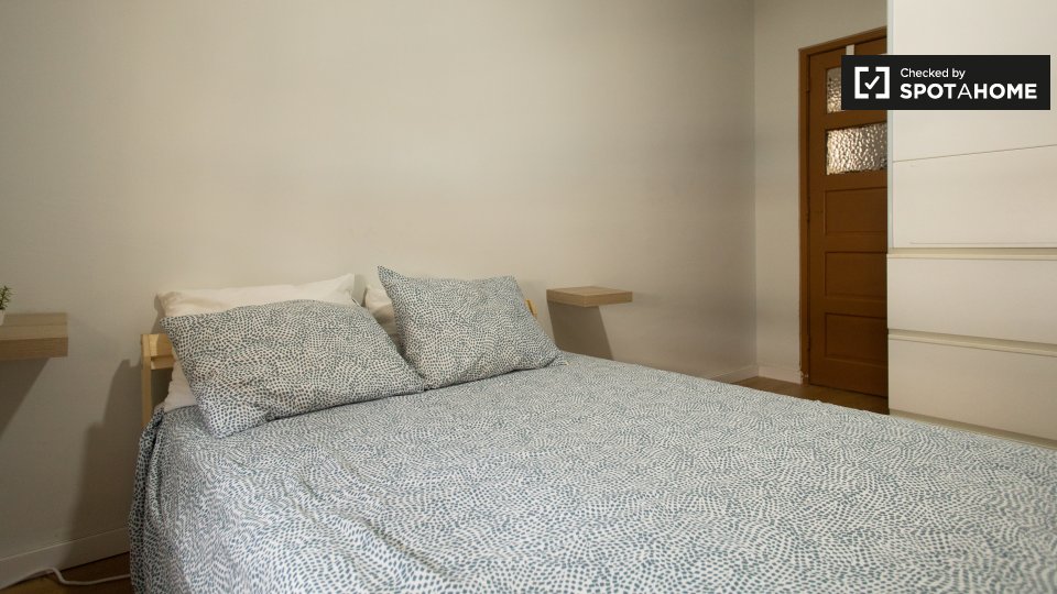 Double room Porto, 6 beds, 300m² — photo 1