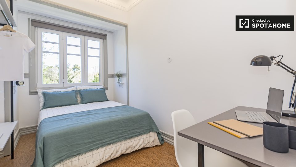 Apartment Lisbon, 4 beds — photo 2