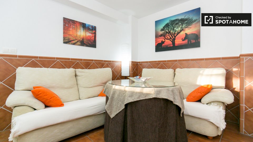 Double room Granada, 3 beds, 95m² — photo 6