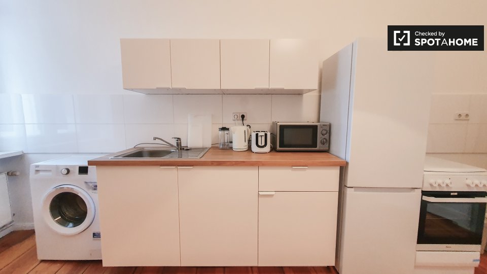 Double room Berlin, 3 beds — photo 15