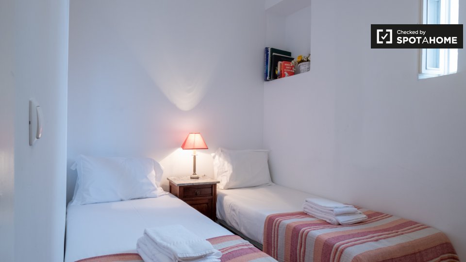 Apartment Lisbon, 1 bed — photo 2