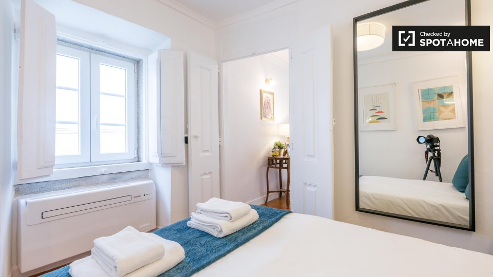 Apartment Lisbon, 2 beds — photo 15