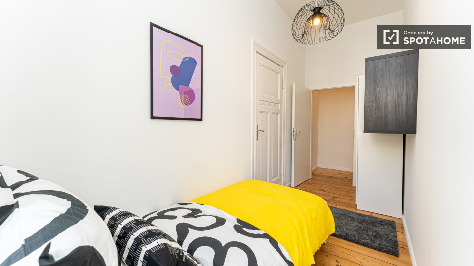Double room Berlin, 8 beds, 141m² — photo 3