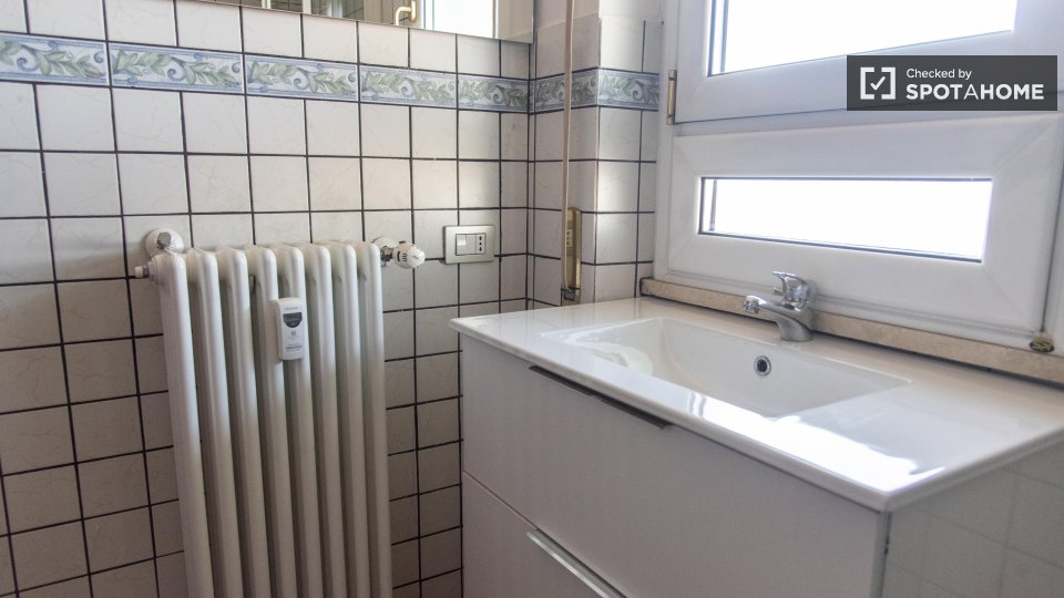 Double room Rome, 5 beds — photo 10