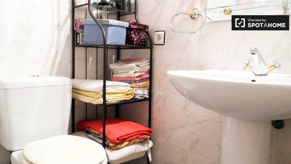 Double room Seville, 4 beds, 90m² — photo 14
