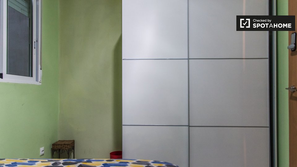 Double room Valencia, 2 beds, 68m² — photo 11