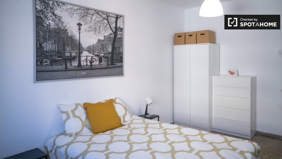 Double room Valencia, 6 beds — photo 15