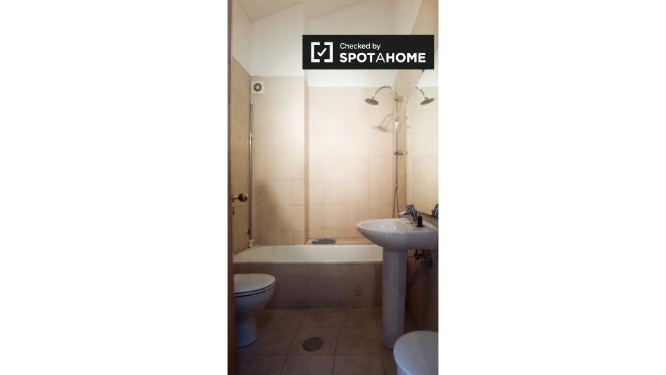 Double room Porto, 2 beds, 70m² — photo 22
