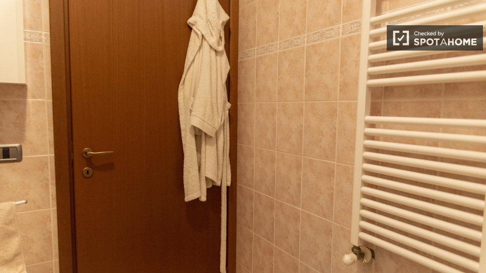 Double room Rome, 1 bed — photo 18