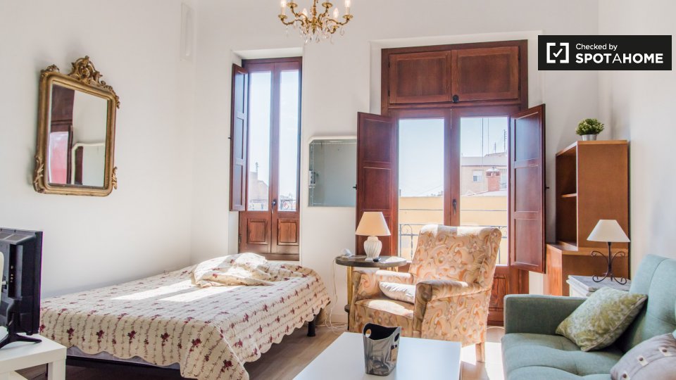 Apartment mono Valencia, 31m² — photo 1