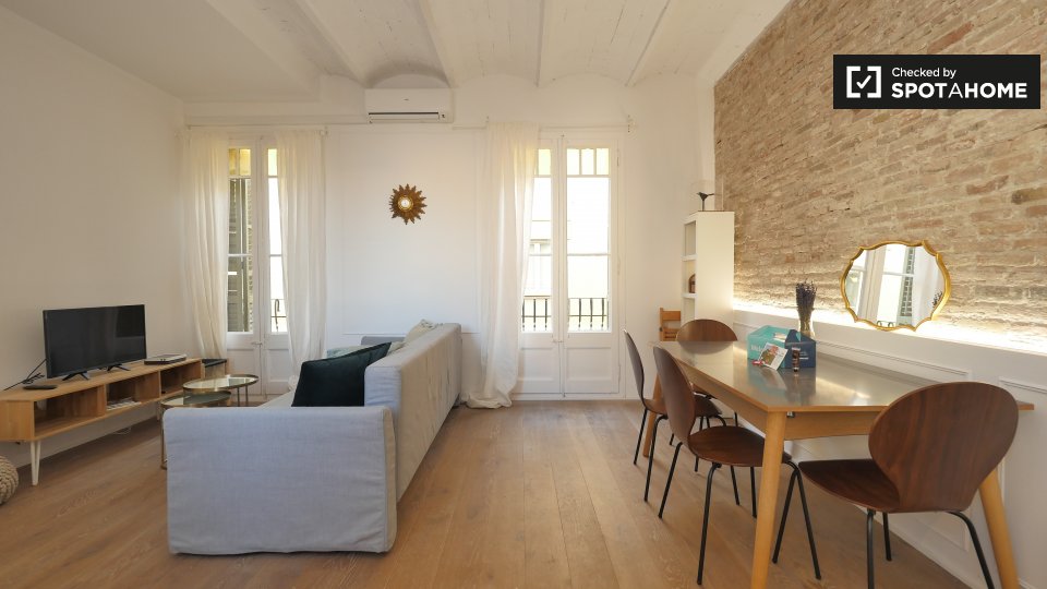Apartment Barcelona, 1 bed — photo 1