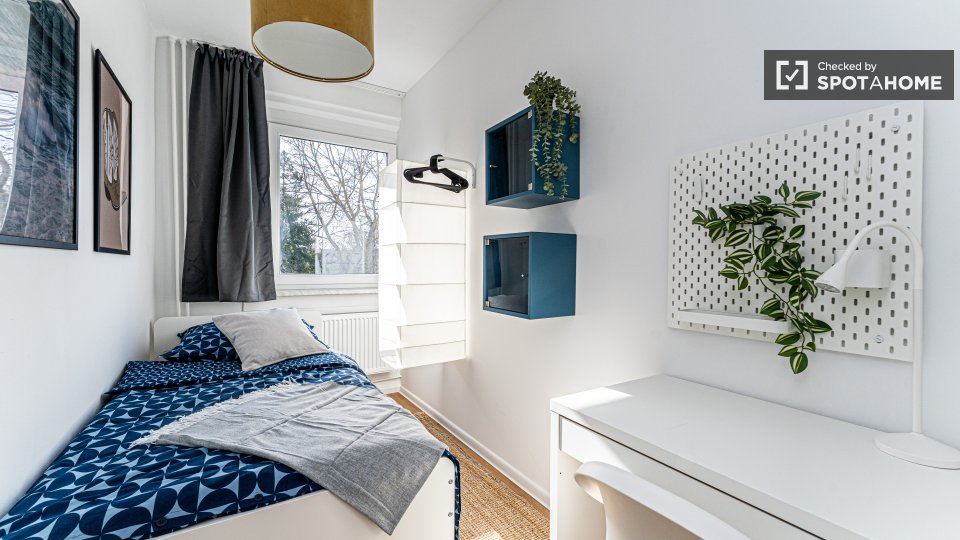 Double room Berlin, 6 beds, 88m² — photo 11