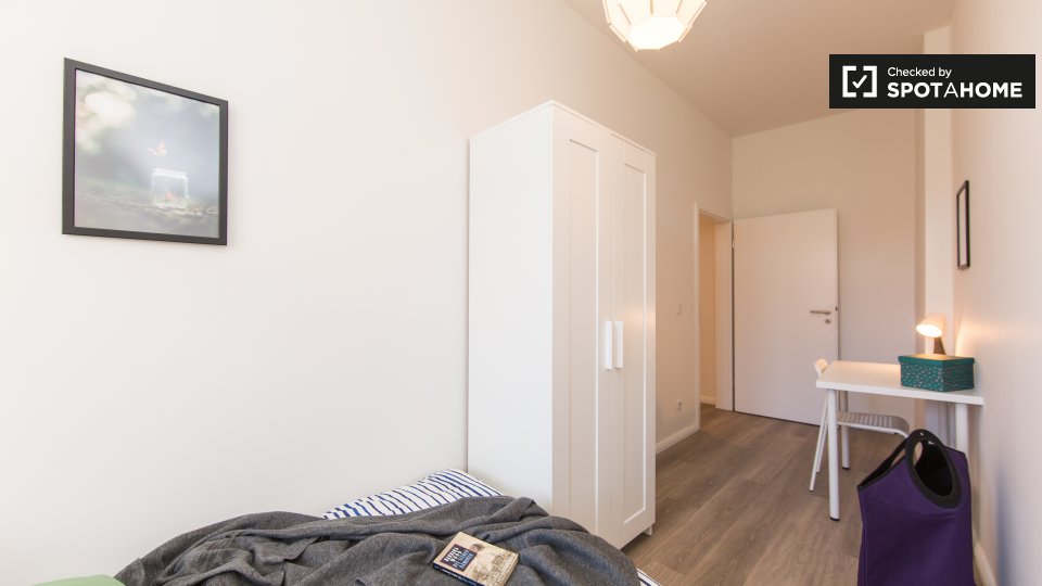 Double room Berlin, 5 beds — photo 3