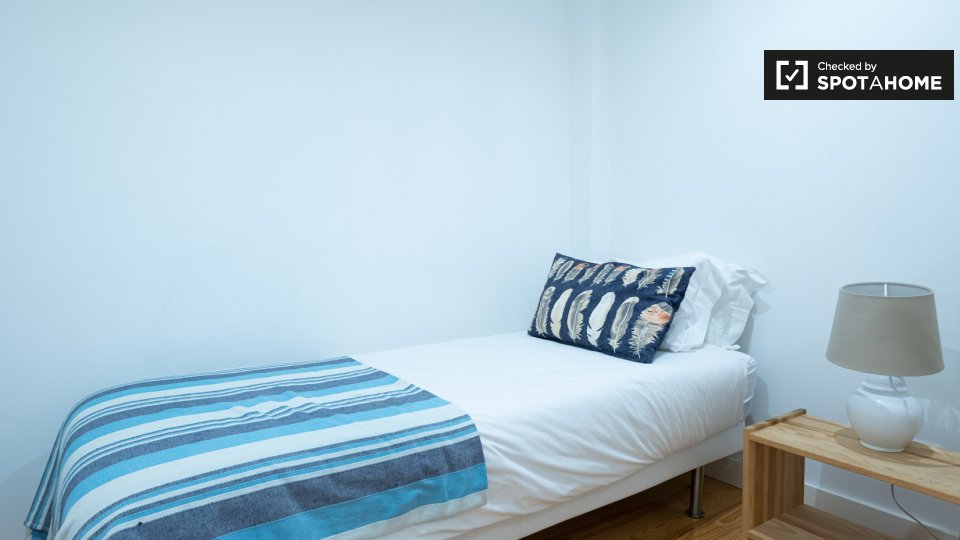 Apartment Lisbon, 2 beds — photo 8