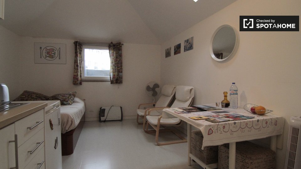 Apartment mono Lisbon, 20m² — photo 1