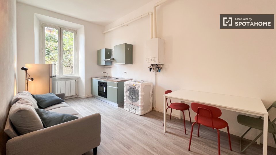 Double room Milan, 3 beds, 70m² — photo 36