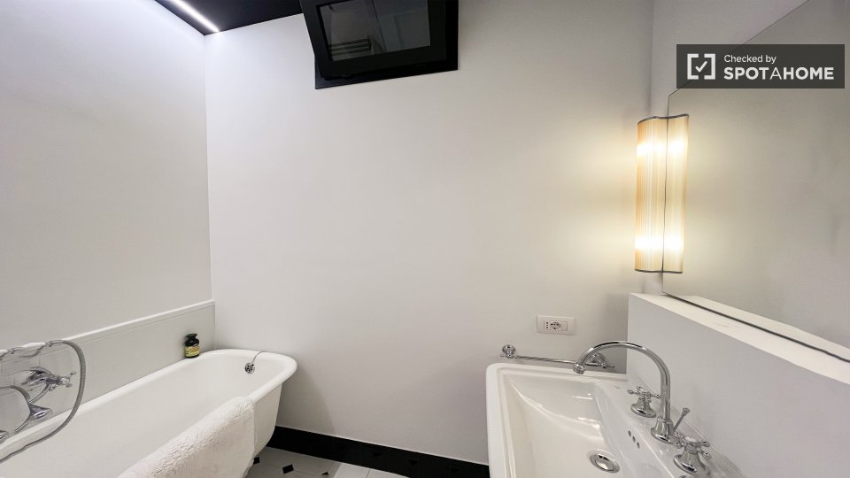 Apartment Milan, 2 beds — photo 14