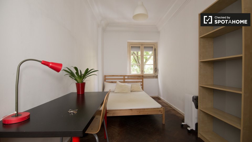 Double room Lisbon, 7 beds, 100m² — photo 1