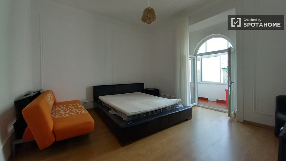 Apartment Lisbon, 3 beds, 220m² — photo 4