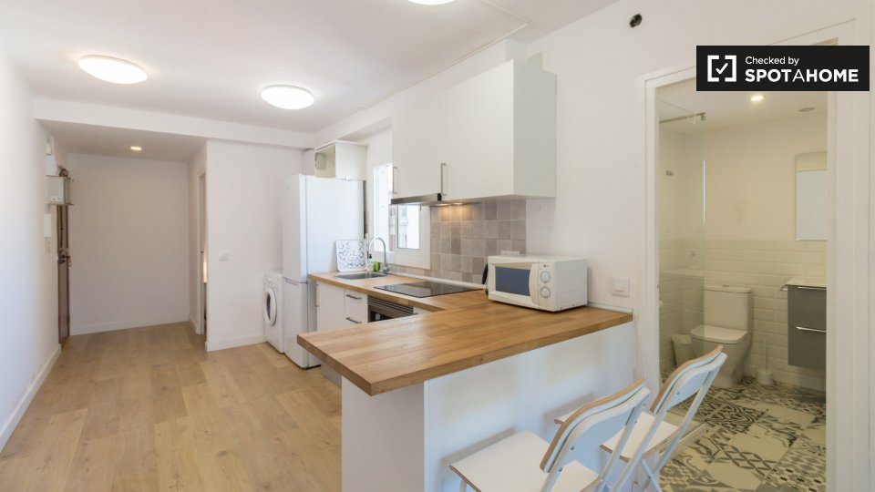 Apartment Barcelona, 2 beds, 50m² — photo 8