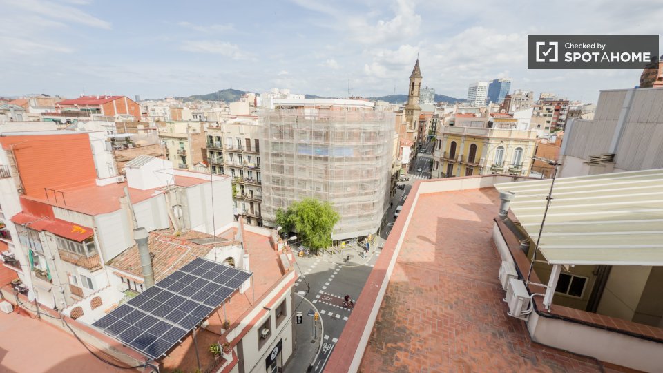 Double room Barcelona, 2 beds — photo 31