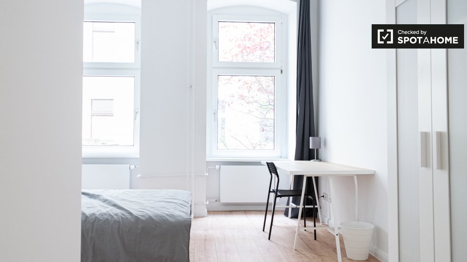 Double room Berlin, 4 beds, 74m² — photo 13