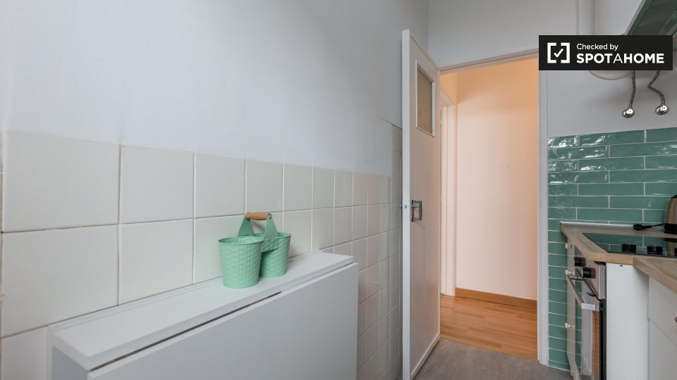 Apartment Lisbon, 1 bed — photo 16