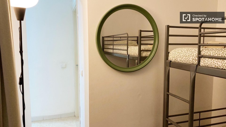 Apartment Lisbon, 2 beds, 79m² — photo 37
