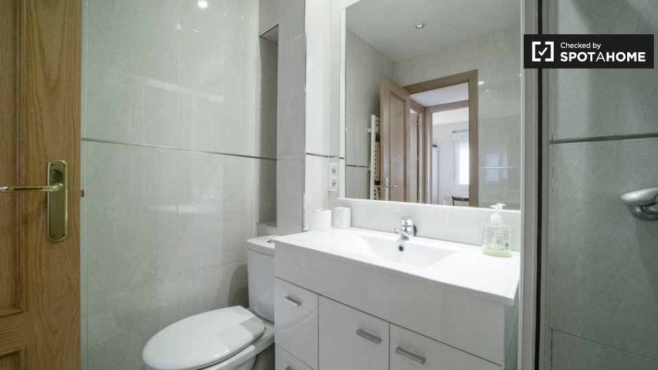 Apartment Madrid, 2 beds, 55m² — photo 15