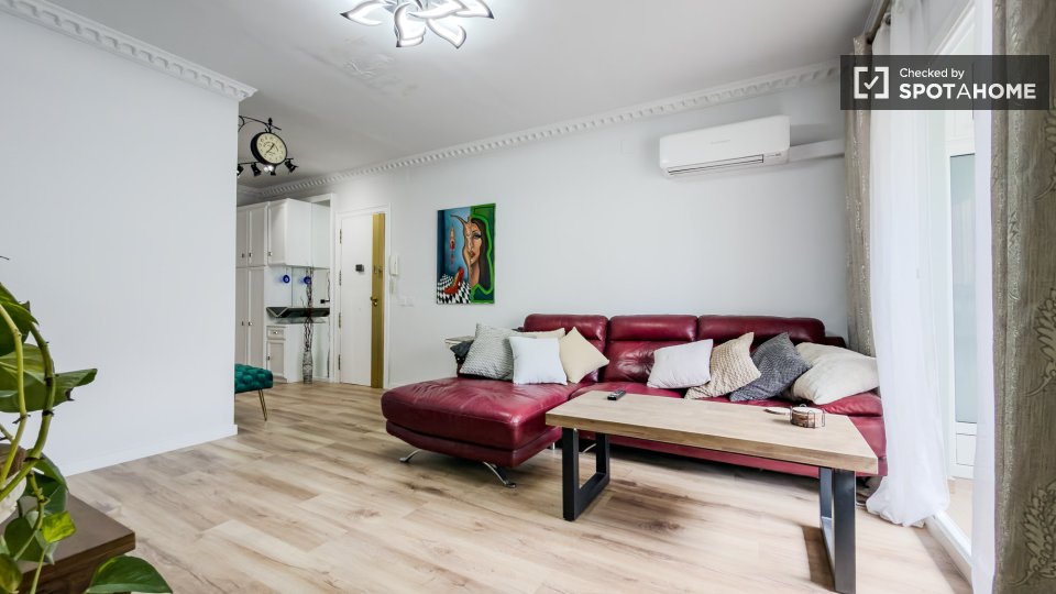 Apartment Barcelona, 3 beds, 67m² — photo 50