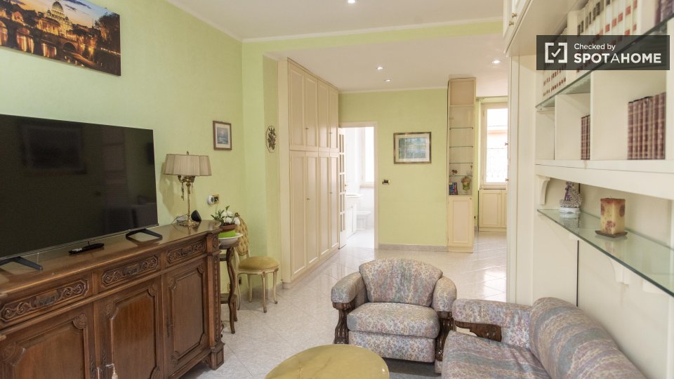 Apartment Rome, 1 bed — photo 4