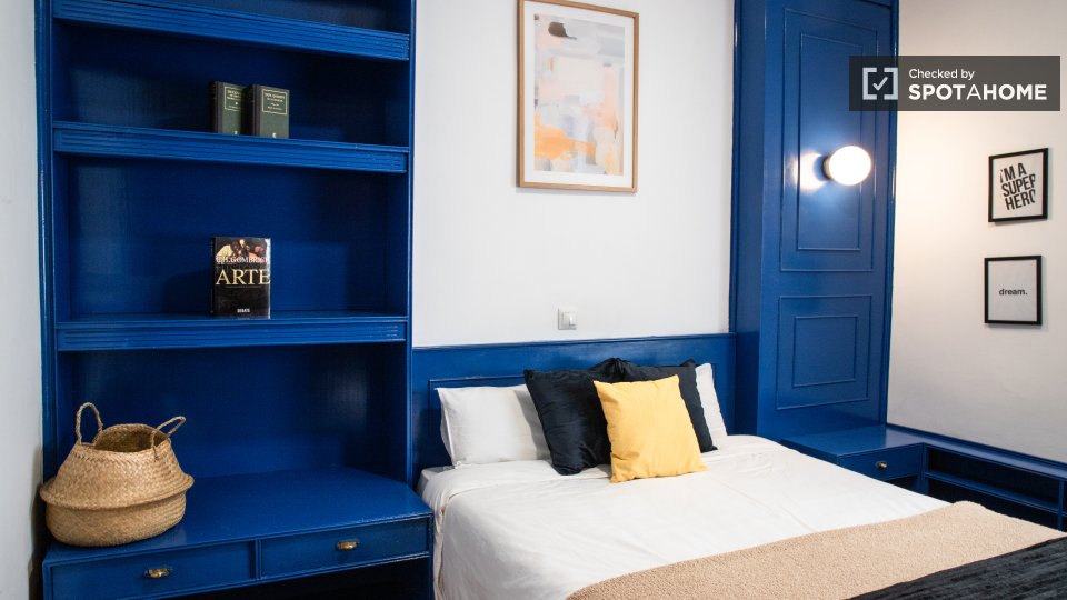 Double room Madrid, 5 beds — photo 13
