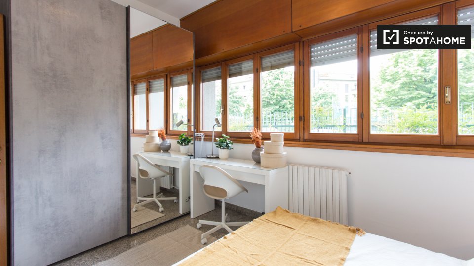 Double room Milan, 3 beds, 80m² — photo 17