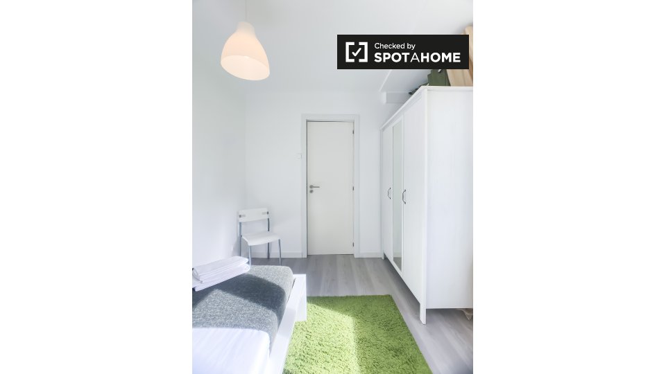 Apartment Lisbon, 5 beds, 100m² — photo 14