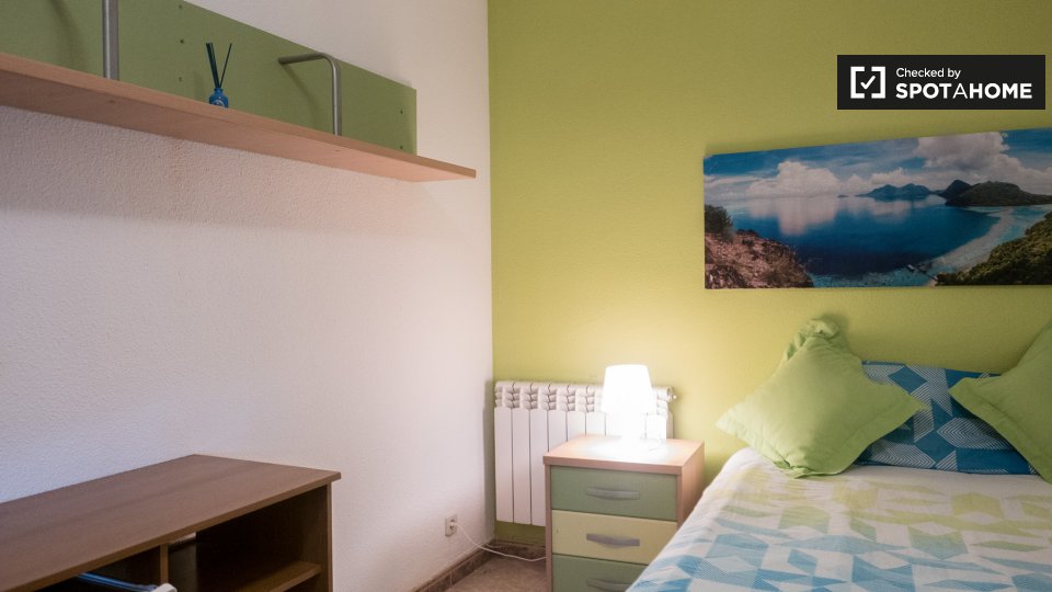Double room Alcala_De_Henares, 5 beds, 140m² — photo 4