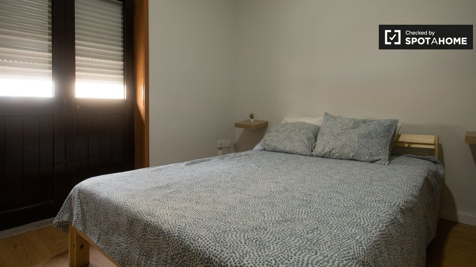 Double room Porto, 6 beds, 300m² — photo 2