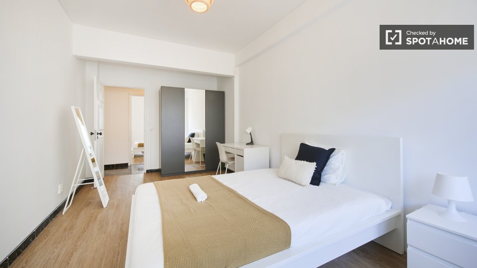Double room Lisbon, 9 beds — photo 8