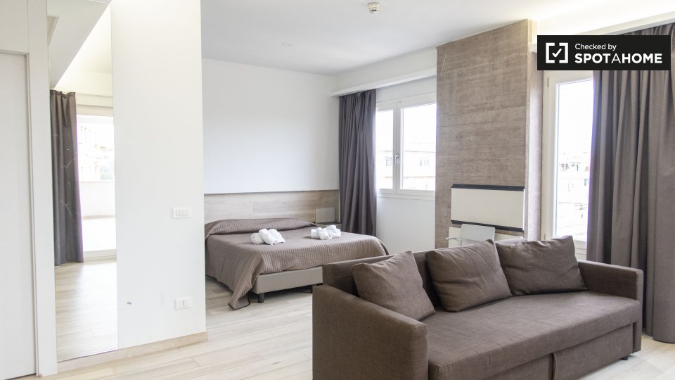 Apartment with 1 bedroom for rent in Rome - a Roma