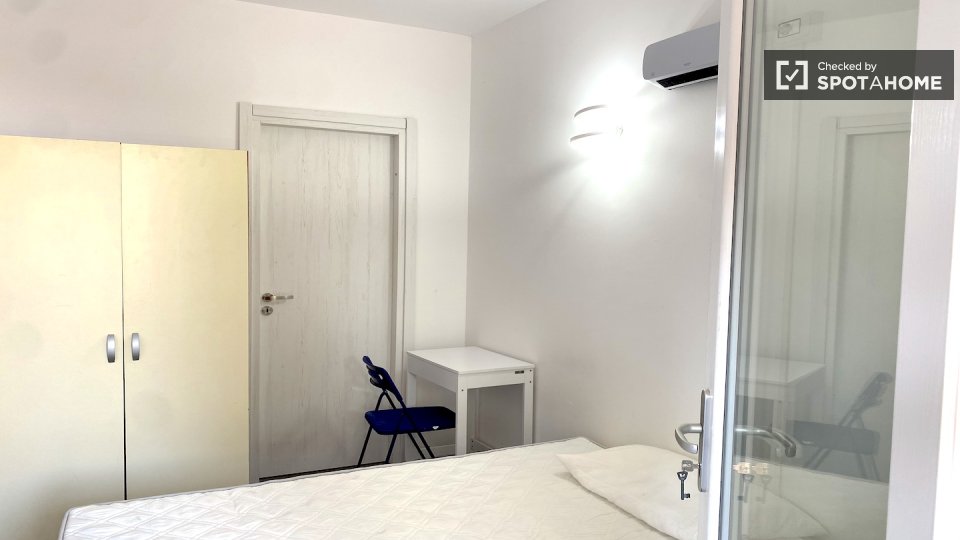 Double room Rome, 4 beds — photo 1