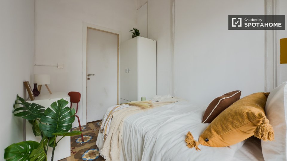 Double room Barcelona, 10 beds, 150m² — photo 24